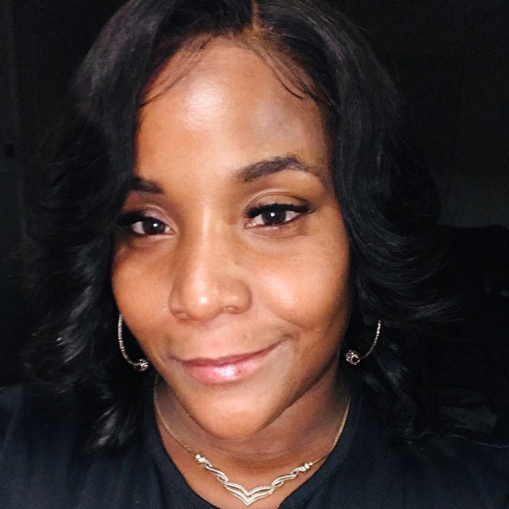 Meet your Posher, Donita